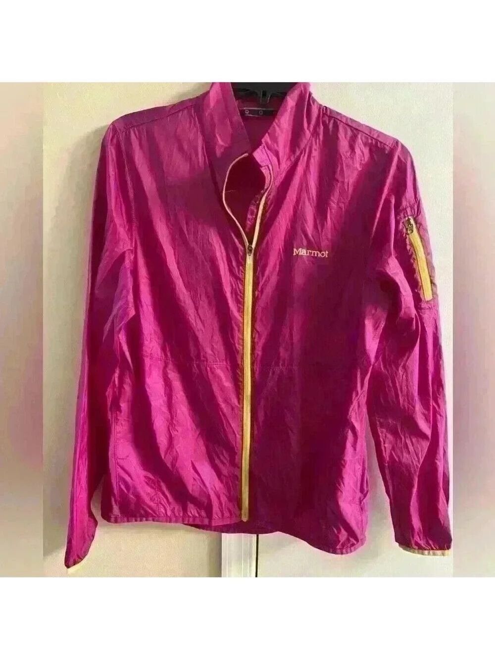 Marmot Fuschia Zip Up Lightweight Rain Jacket Medium
